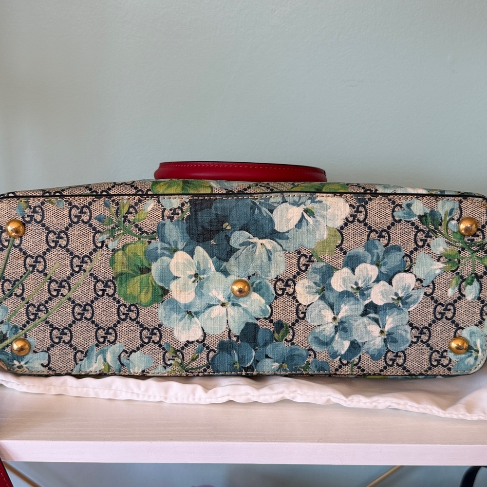 Gucci Bloom Satchel Bag with Crossbody Strap - Picture 6 of 14